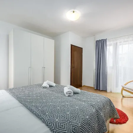 Martimar With Pool And Hot Tub In Istria Vila