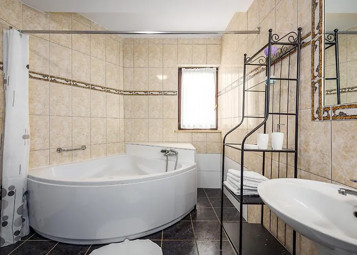 Martimar With Pool And Hot Tub In Istria *