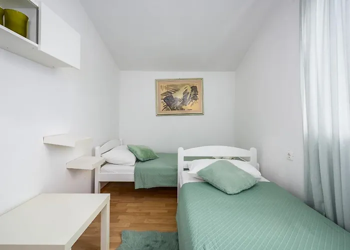 Martimar With Pool And Hot Tub In Istria