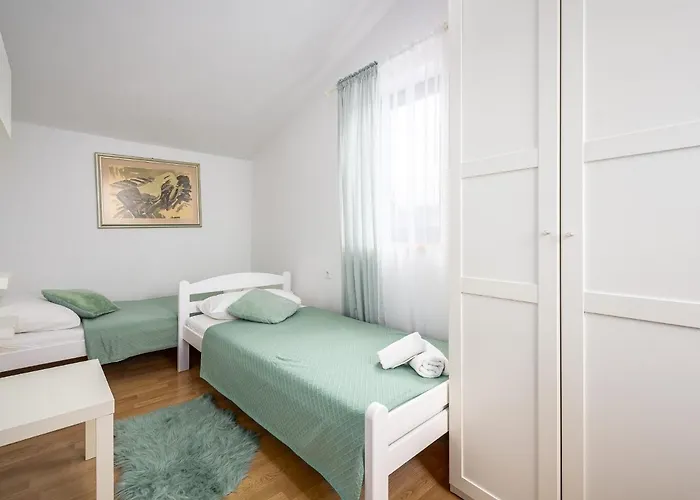 Martimar With Pool And Hot Tub In Istria Villa