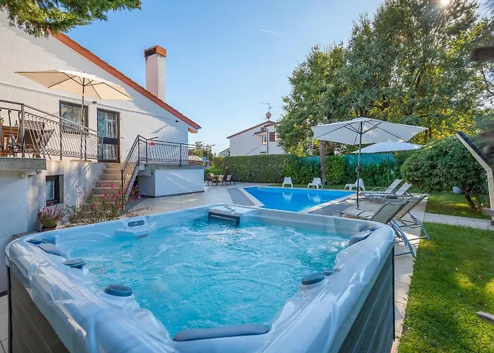 Villa Martimar With Pool And Hot Tub In Istria Rosini