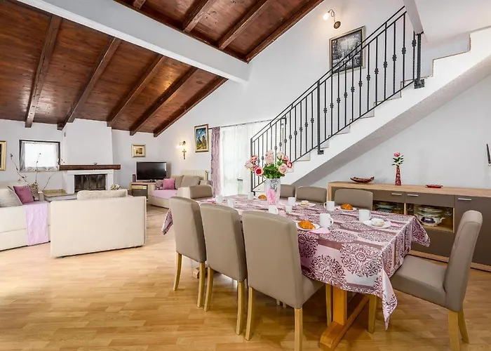 Martimar With Pool And Hot Tub In Istria Villa *