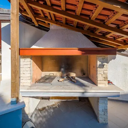 Villa Martimar With Pool And Hot Tub In Istria Rosini